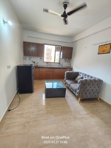 Living Room in 1.5 BHK Builder Floor at Suncity Township Gurgaon, Sector 54 – for Rent