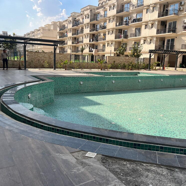 Swimming Pool, signature-global-park-4-and-5 3 Bedroom 1119 Sq.Ft. Independent House In Sohna Sector 34 Gurgaon 8446282