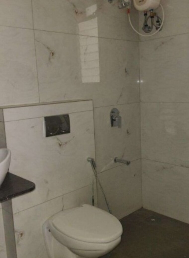 Bathroom, tattva-mittal-cove 2 Bedroom 640 Sq.Ft. Apartment In Andheri West Mumbai 8446296