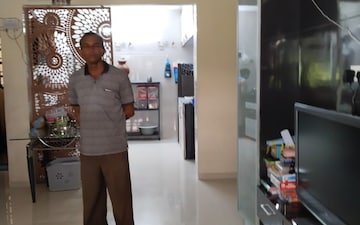 2 BHK Apartment For Rent in Mittal Sujata, Bund Garden Road