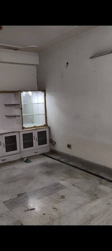 Room in 2 BHK Builder Floor at Vaishali – for Sale