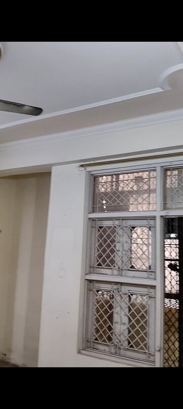 Room in 2 BHK Builder Floor at Vaishali – for Sale
