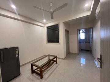Living Room in 1 BHK Builder Floor at Sector 42 – for Rent