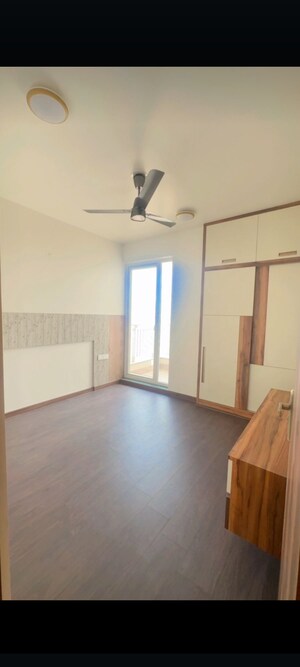 Room in 3 BHK Builder Floor at RPS Palm Drive, Sector 88 – for Sale