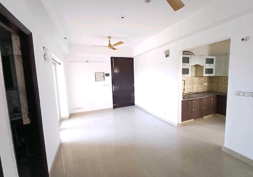 2 BHK + Study Room Apartment For Sale in Nimbus The Hyde park
