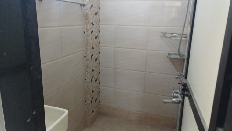 Bathroom, raunak-unnathi-greens 1 Bedroom 390 Sq.Ft. Apartment In Kasarvadavali Thane 8446422