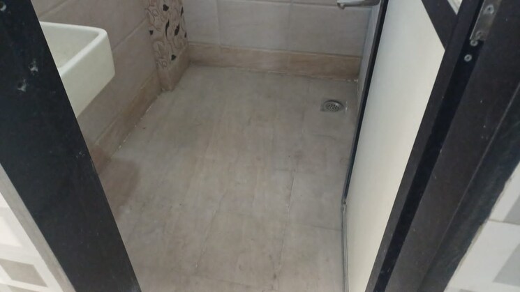 Bathroom, raunak-unnathi-greens 1 Bedroom 390 Sq.Ft. Apartment In Kasarvadavali Thane 8446422