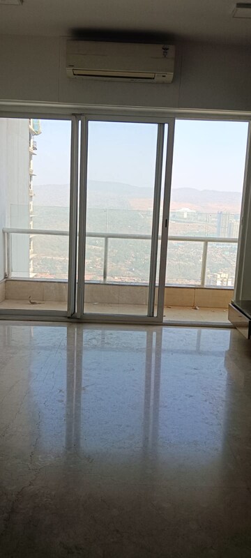 2 BHK Apartment For Sale in Omkar Alta Monte, Malad East