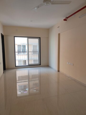 Room in 3 BHK Apartment at Terraform Dwarka, Ghatkopar East – for Rent