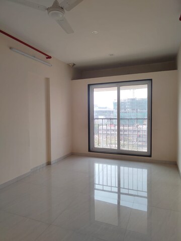 Room in 3 BHK Apartment at Terraform Dwarka, Ghatkopar East – for Rent