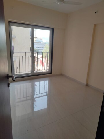 Room in 2 BHK Apartment at Terraform Dwarka, Ghatkopar East – for Rent
