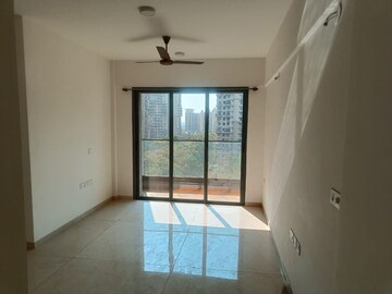 2 BHK Apartment For Rent in Godrej Urban Park, Chandivali