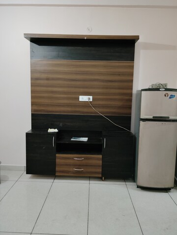 Furnished Amenities in 2 BHK Independent House at Vikas Nagar – for Rent