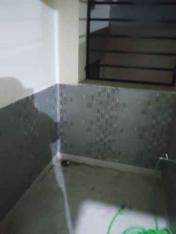 Furnished Amenities in 2 BHK Independent House at Vikas Nagar – for Rent