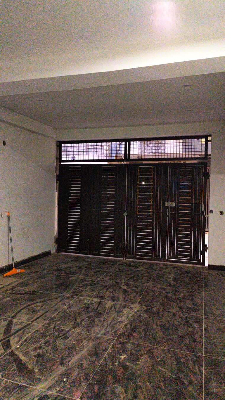 Exterior View, mohan garden 2 Bedroom 60 Sq.Yd. Builder Floor In Mohan Garden Delhi 8446591