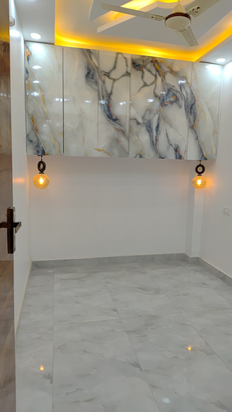 Room, mohan garden 2 Bedroom 60 Sq.Yd. Builder Floor In Mohan Garden Delhi 8446591