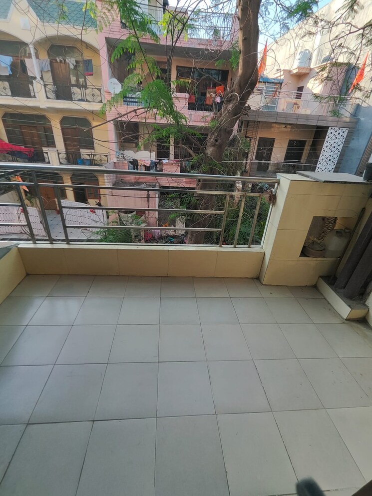 Balcony, vaishali sector 5 2 Bedroom 800 Sq.Ft. Builder Floor In Vaishali Sector 5 Ghaziabad 8446599
