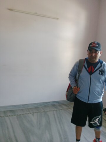 Master Bedroom in 3 BHK Builder Floor at Sector 18 – for Rent