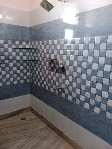 Bathroom in 3 BHK Builder Floor at Sector 18 – for Rent