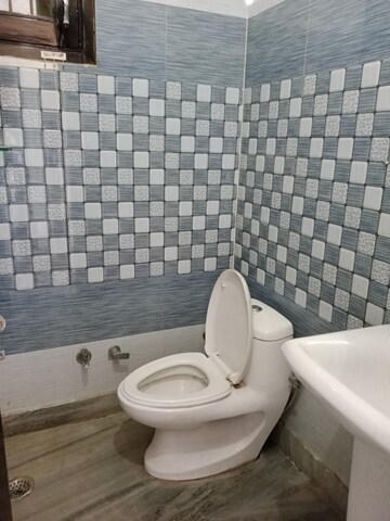 Bathroom in 3 BHK Builder Floor at Sector 18 – for Rent