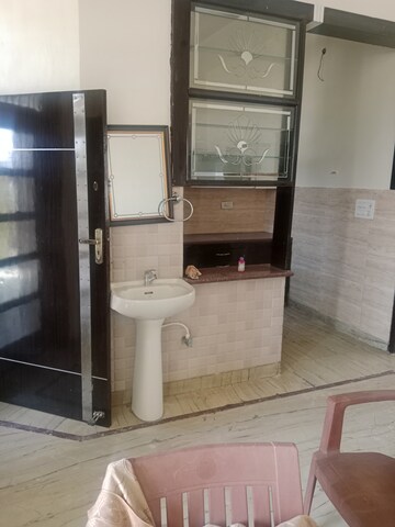 Living Room in 2 BHK Builder Floor at Sector 17 – for Rent