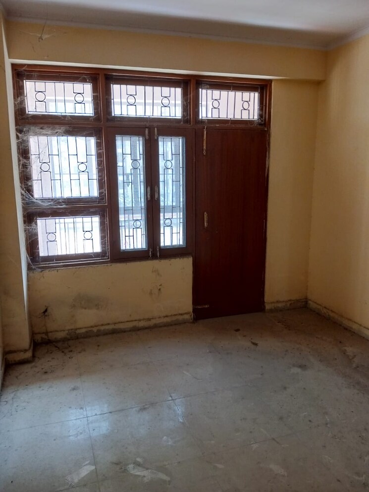 Room, hig-apartments 3 Bedroom 120 Sq.Mt. Apartment In Omicron I Greater Noida Greater Noida 8446663