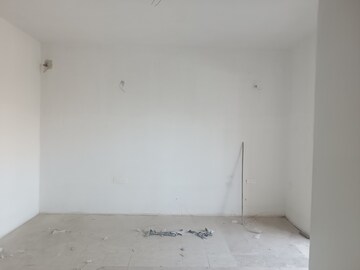 Room in 3.5 BHK Apartment at Great Value Sharanam, Sector 107 – for Rent