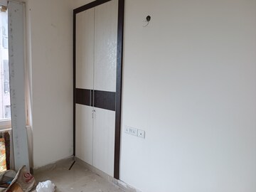 Room in 3.5 BHK Apartment at Great Value Sharanam, Sector 107 – for Rent