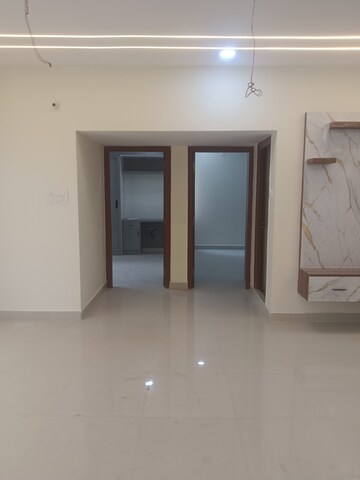 Room in 2 BHK Apartment at Manikonda – for Rent