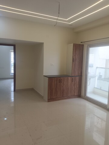 Room in 2 BHK Apartment at Manikonda – for Rent