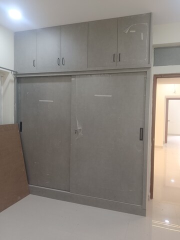 Room in 2 BHK Apartment at Manikonda – for Rent