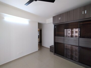 Room in 3 BHK Apartment at Goyal Orchid Piccadilly, Thanisandra Main Road – for Rent