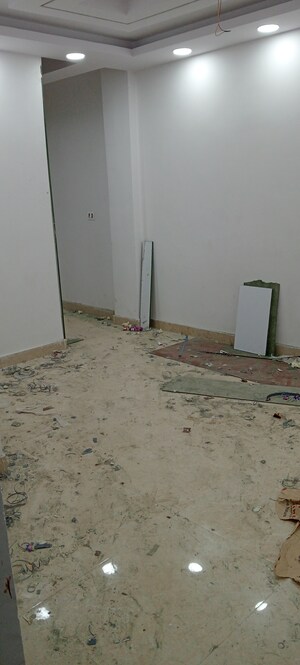 Room in 3 BHK Builder Floor at Govindpuri – for Sale