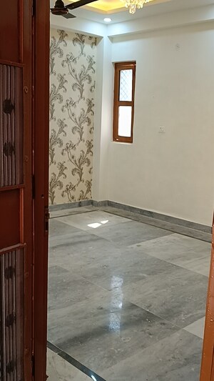 Room in 2 BHK Builder Floor at Shalimar Garden Extension I – for Sale