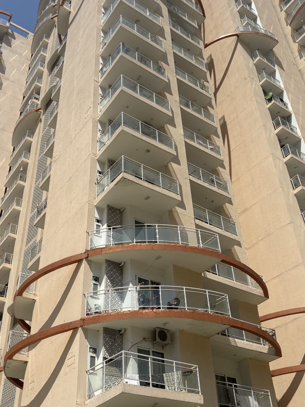 2 BHK + Study Room Apartment For Sale in Samridhi Luxuriya Avenue