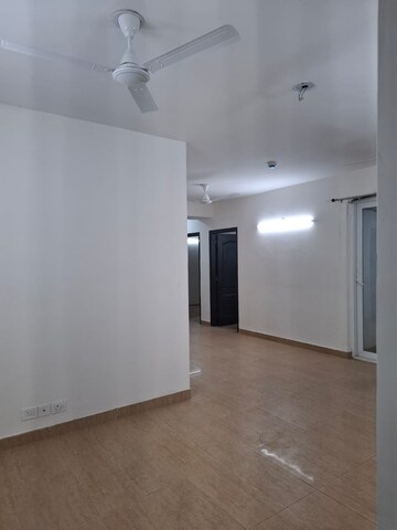 Room in 3 BHK Apartment at Lotus Panache, Sector 110 – for Rent