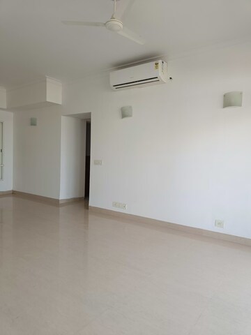Room in 2 BHK Apartment at Jaypee Greens Pavilion Heights 2, Sector 128 – for Rent