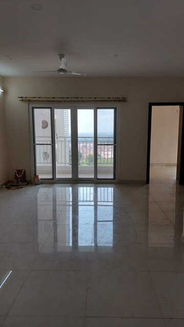 Room in 2 BHK Apartment at Prestige Monte Carlo, Yelahanka – for Rent