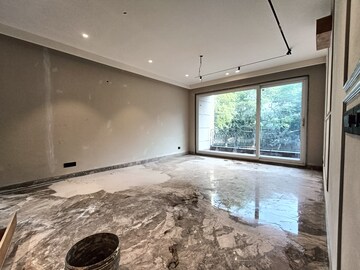 Room in 4 BHK Builder Floor at Sector 47 – for Sale