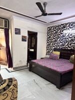 2.5 BHK + Extra Room 200 Sq.Yd. Builder Floor in Kalkaji