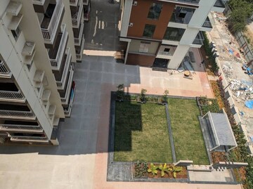 Master Plan in 3 BHK Apartment at Lakshmi Cadillac, Kondapur – for Rent
