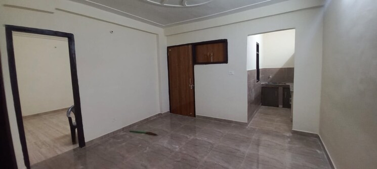 Room, sector 23 2 Bedroom 2250 Sq.Ft. Builder Floor In Sector 23 Noida 8447007