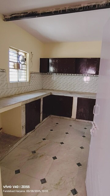 Kitchen in 2 BHK Builder Floor at Sector 34 – for Rent