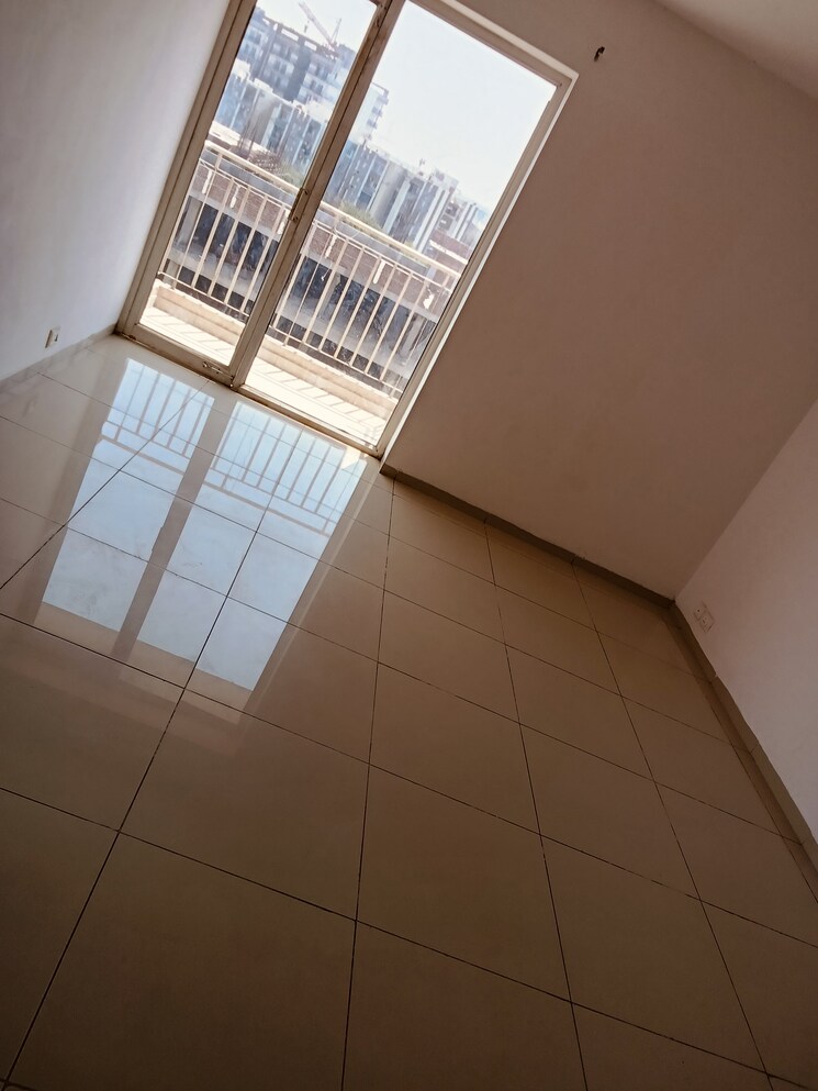 Balcony, wave-dream-homes 2 Bedroom 808 Sq.Ft. Apartment In Wave City Ghaziabad 8447133