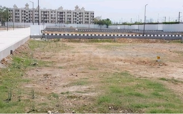 Plot For Sale in Katraj