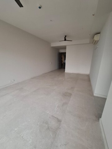 Room in 3 BHK Apartment at M3M Merlin, Sector 67 – for Rent
