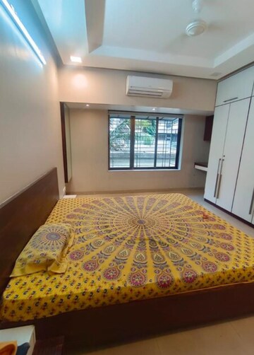 Bedroom in 2 BHK Apartment at Greenwoods CHS, Andheri East – for Rent