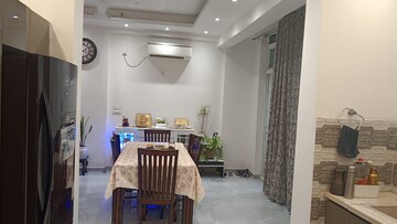 1 BHK Builder Floor For Rent in Sector 19