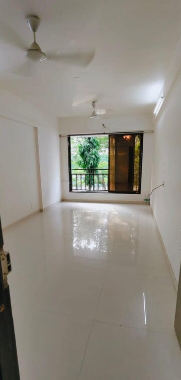 Room in 2 BHK Apartment at Srishti Panch Srishti, Powai – for Rent