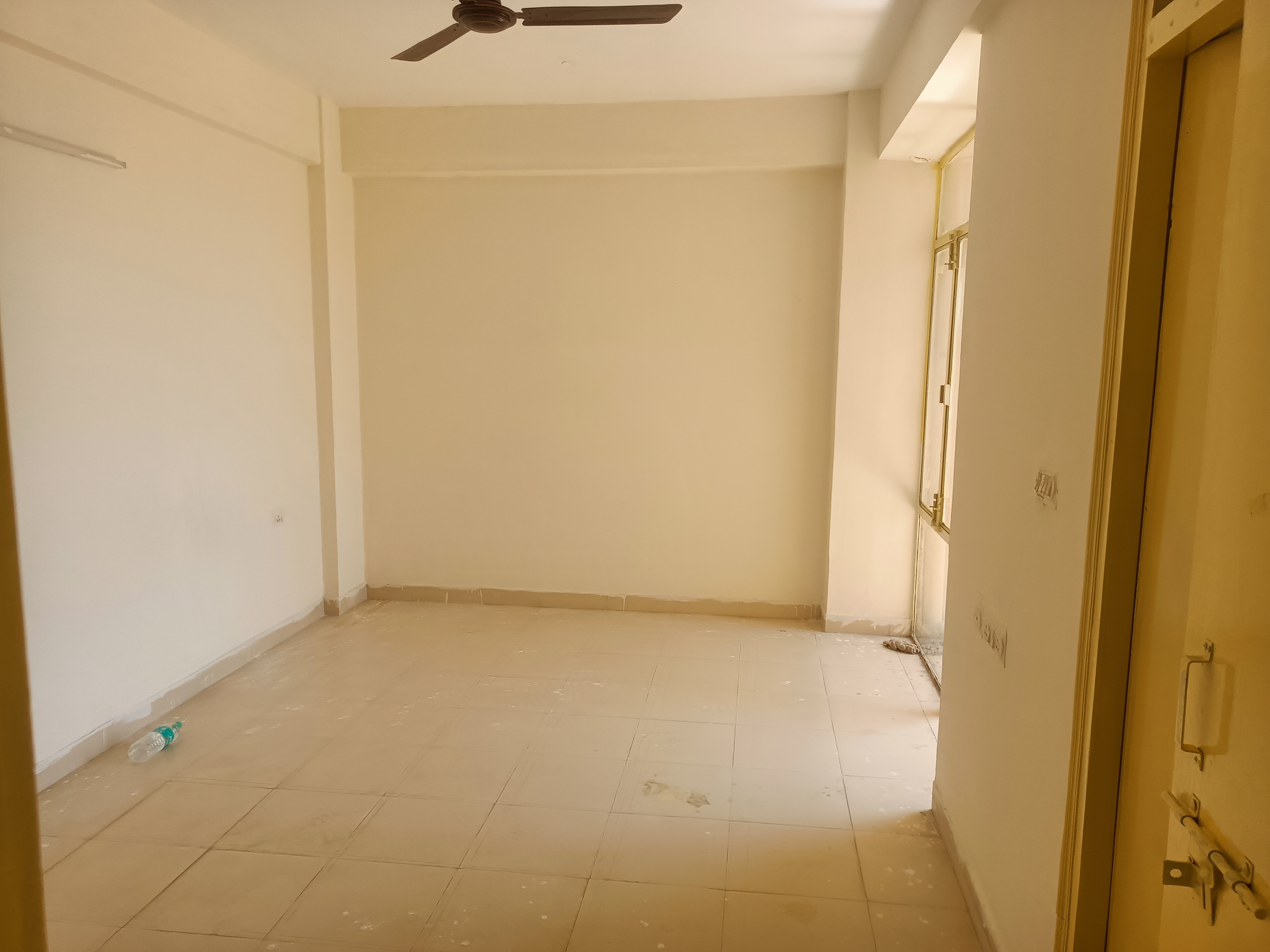 2 BHK + Servant Room Apartment For Sale in Breez Global Heights